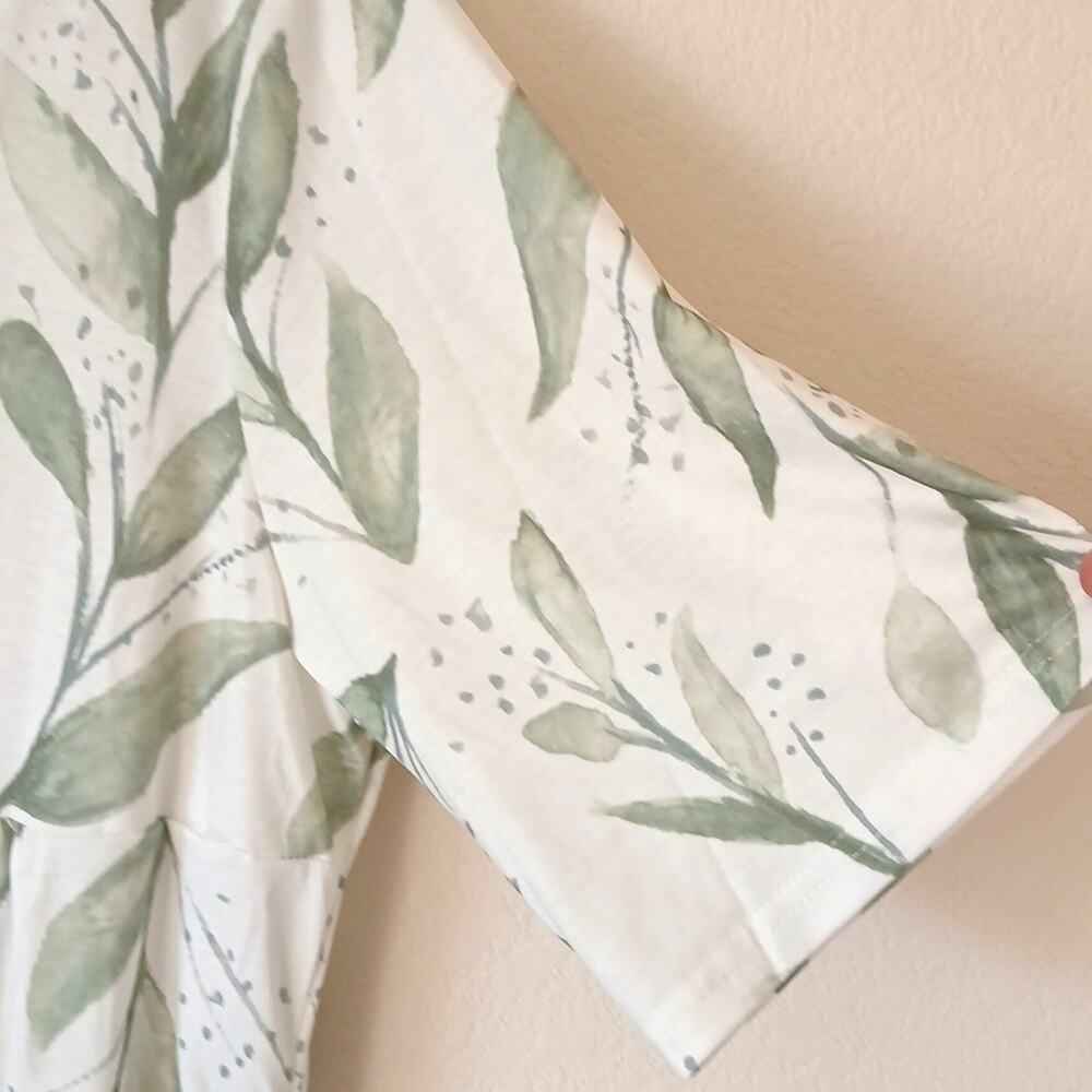 Unbranded Leaf Print Dress With Pockets Wood Button Accents - Picture 5 of 6